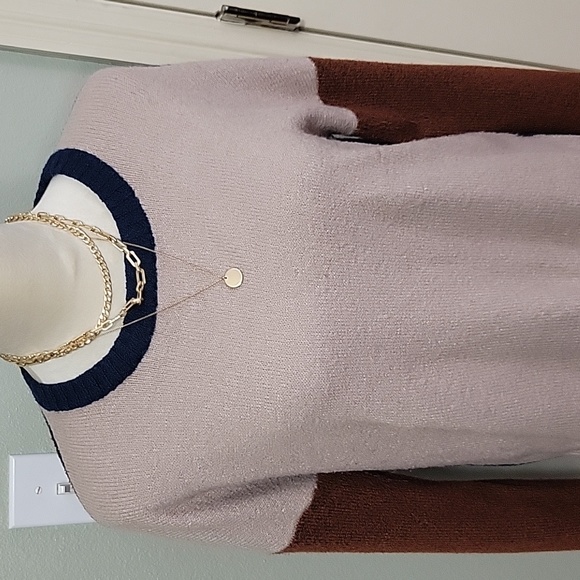 Time & Tru sweater - Picture 2 of 5